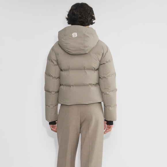 The Super Puff₂O™ Shorty - Rainstop™ Waterproof - Picture 9 of 13